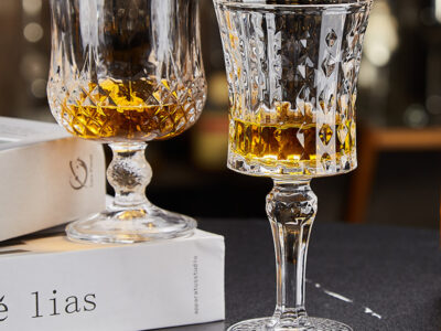 QWONDER CRAFTS - Wine Glasses